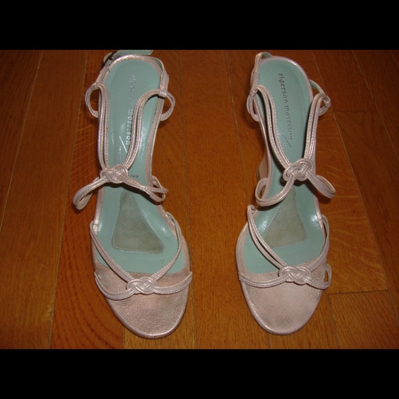 Sigerson Morrison Pink Metallic Platform Heels - Picture 2 of 8